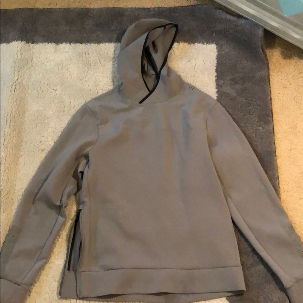 Lululemon grey jacket